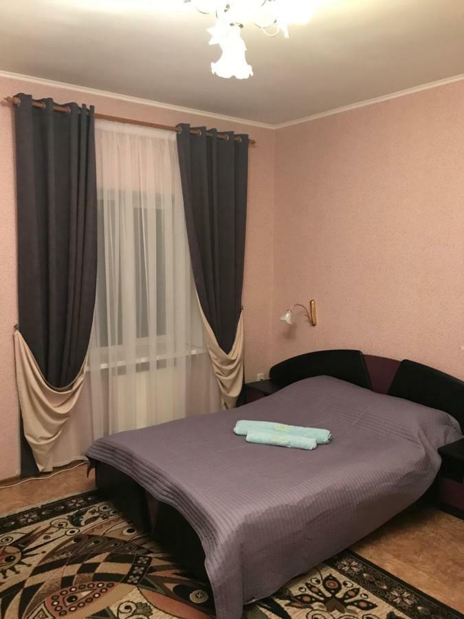 Отель "Natali" Mykolajiv Buitenkant foto